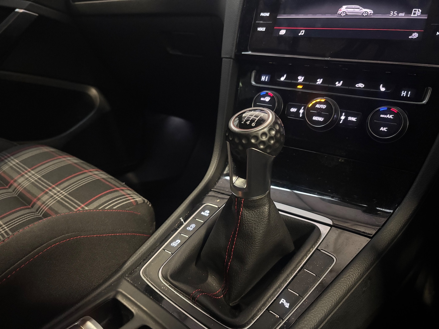 Used Volkswagen Golf 2017 for sale - 76878052: Photo 22