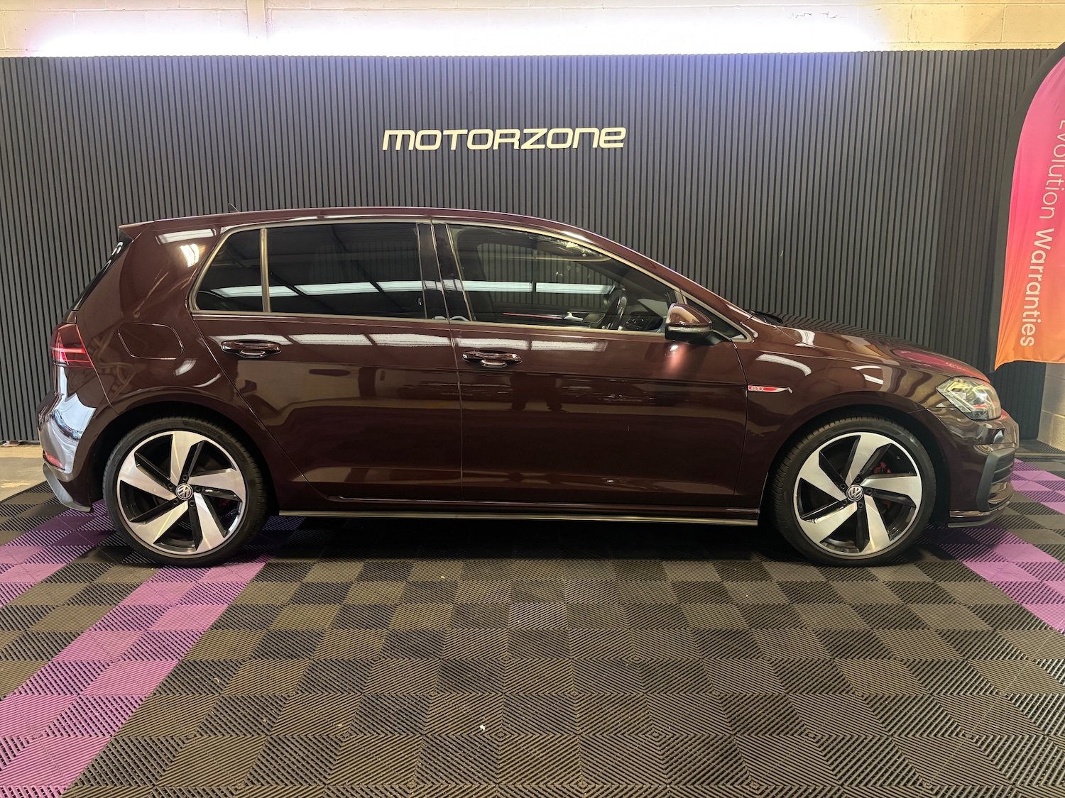 Used Volkswagen Golf 2017 for sale - 76878052: Photo 25