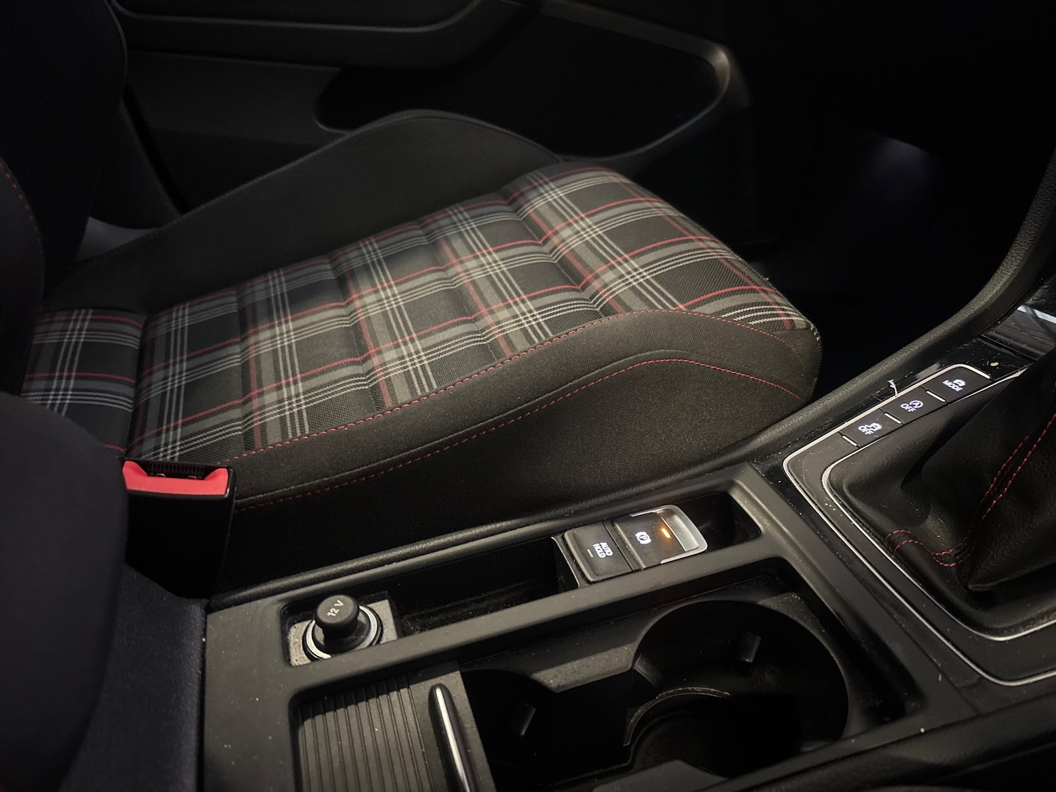 Used Volkswagen Golf 2017 for sale - 76878052: Photo 48