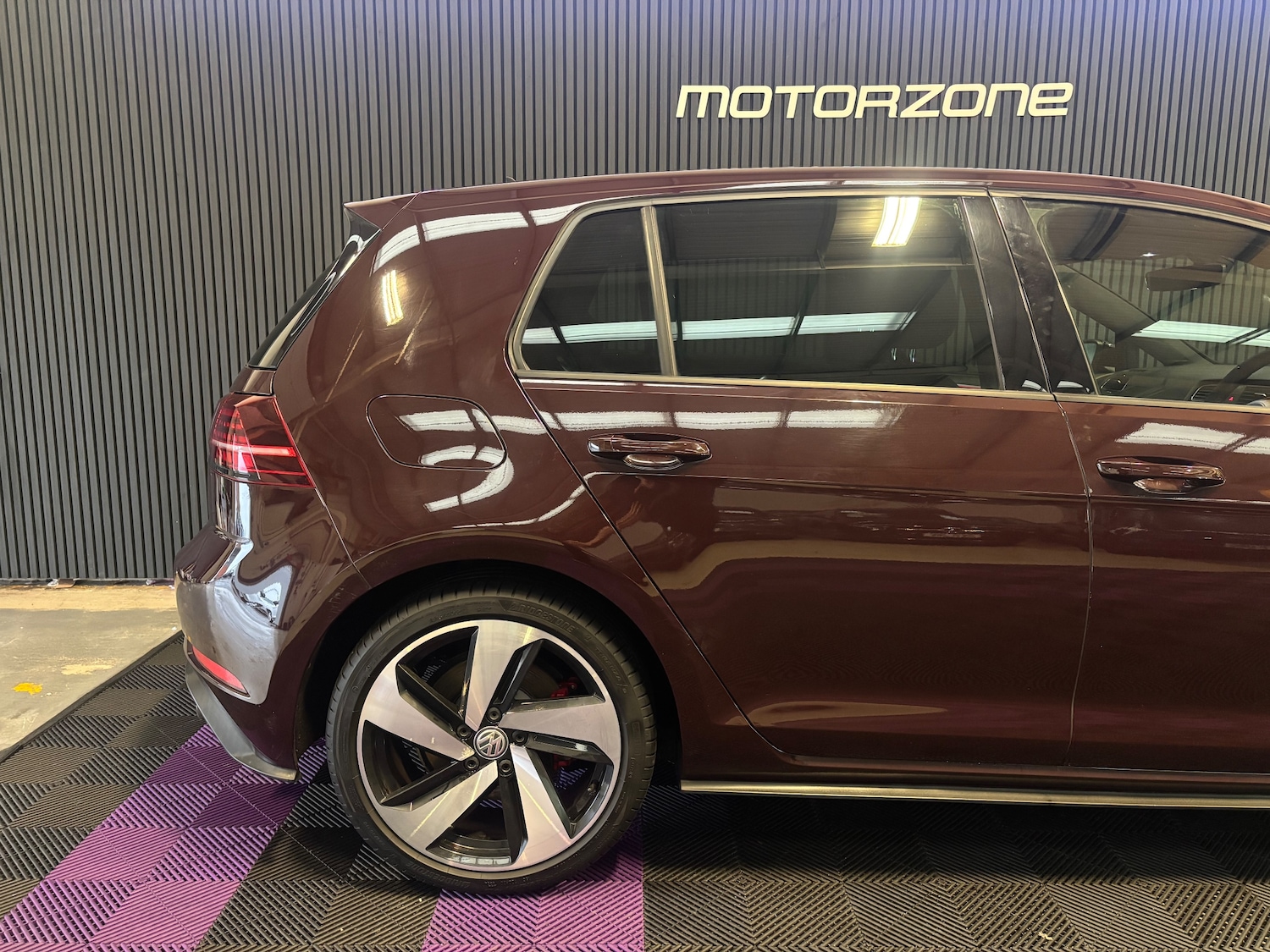 Used Volkswagen Golf 2017 for sale - 76878052: Photo 6