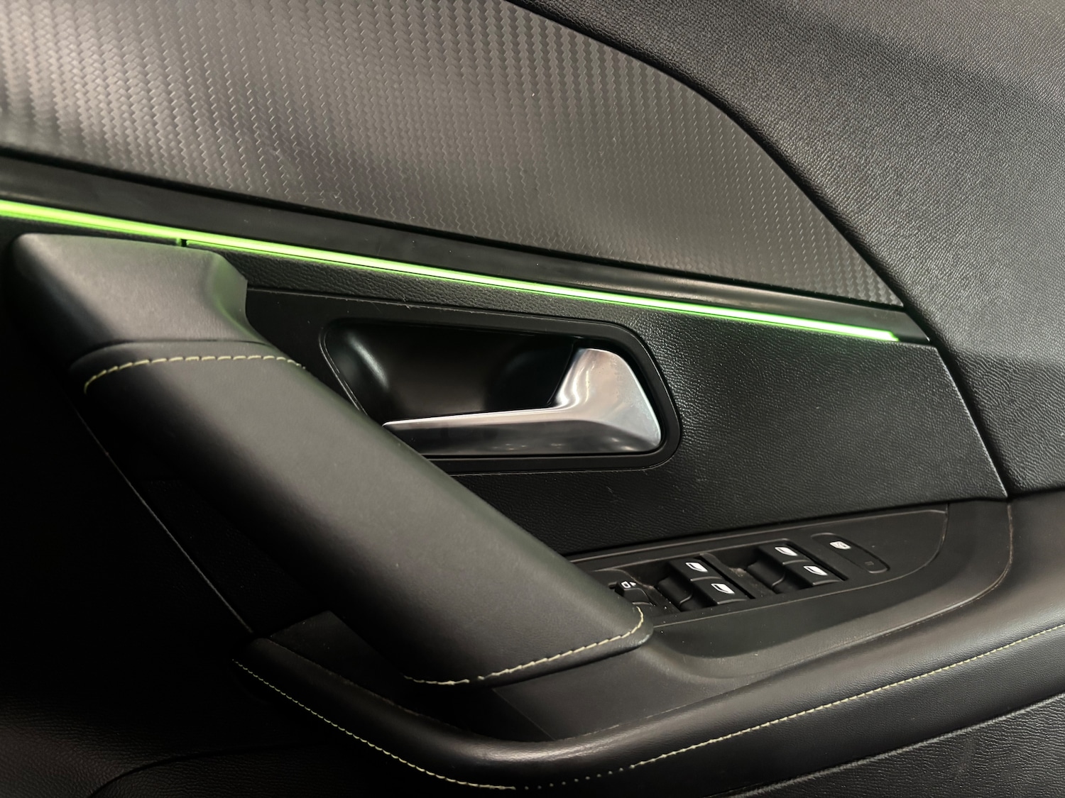 Used Peugeot 2008 2022 for sale - 76535040: Photo 50