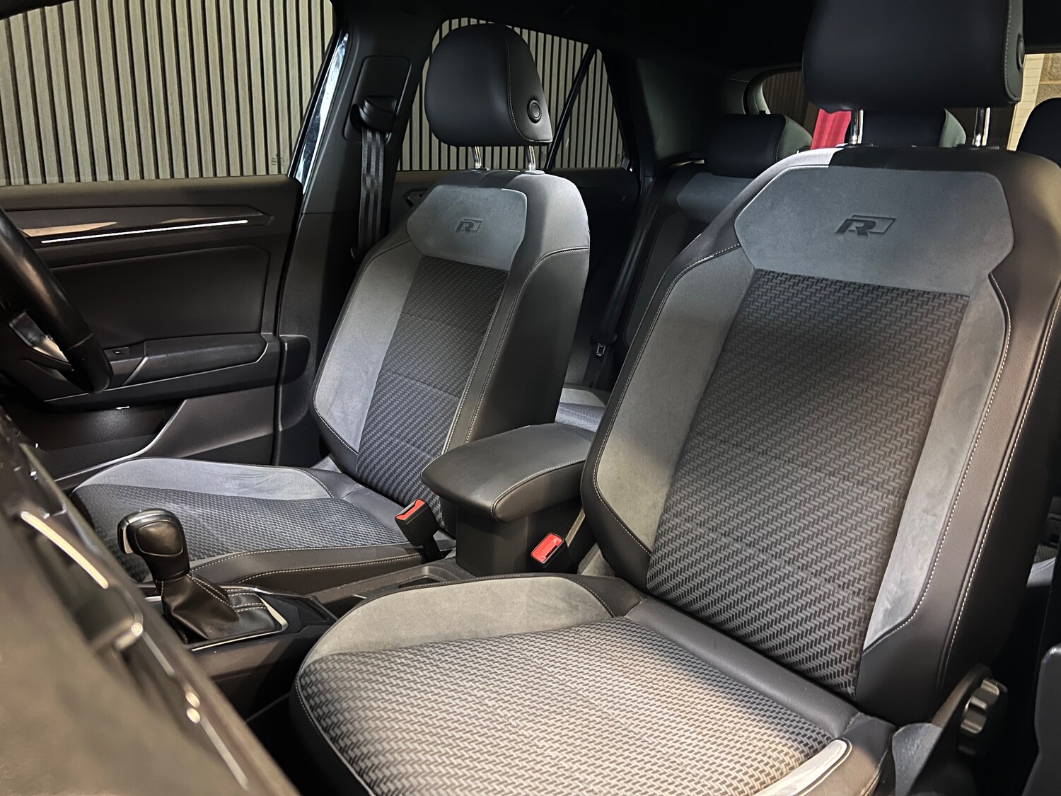 Used Volkswagen T-Roc 2021 for sale - 77805007: Photo 26