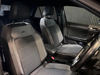 Used Volkswagen T-Roc 2021 for sale - 77805007: Photo