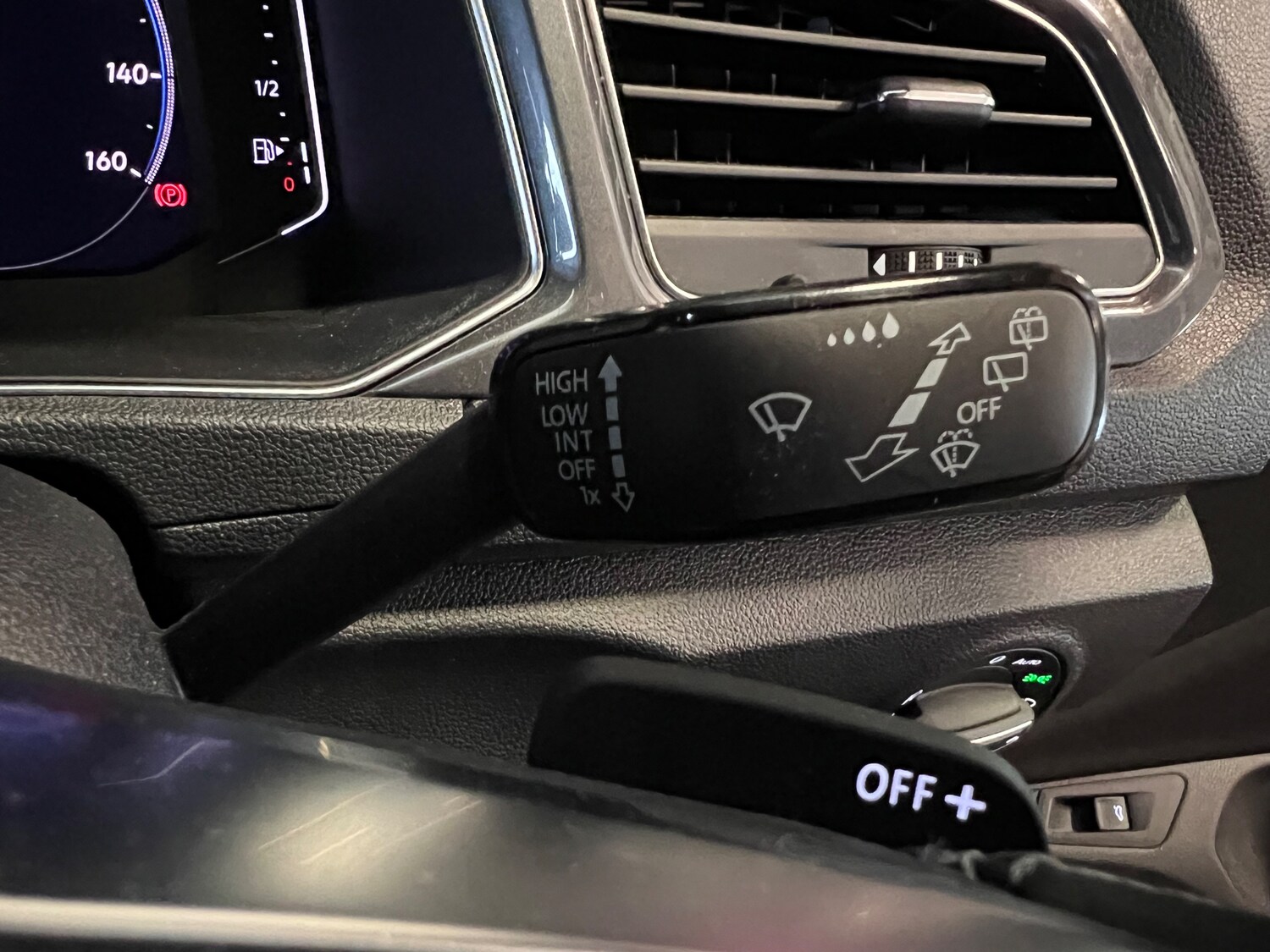 Used Volkswagen T-Roc 2021 for sale - 77805007: Photo 43