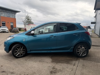 Used Mazda Mazda2 2014 for sale - 77679738: Photo