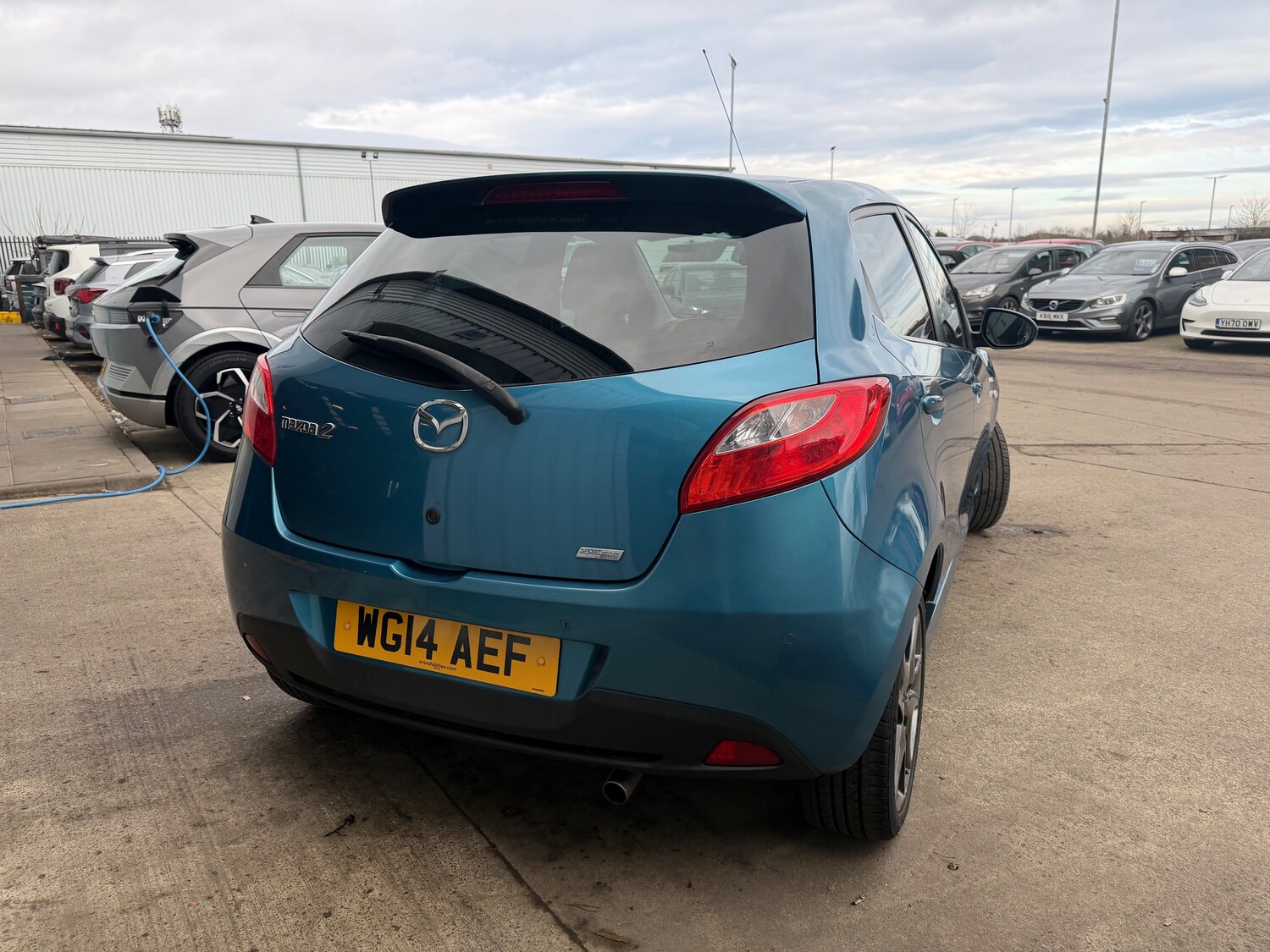 Used Mazda Mazda2 2014 for sale - 77679738: Photo 6