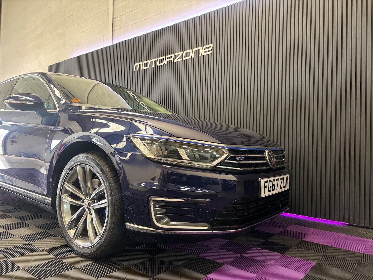 Used Volkswagen Passat 2017 for sale - 76716424: Photo 2