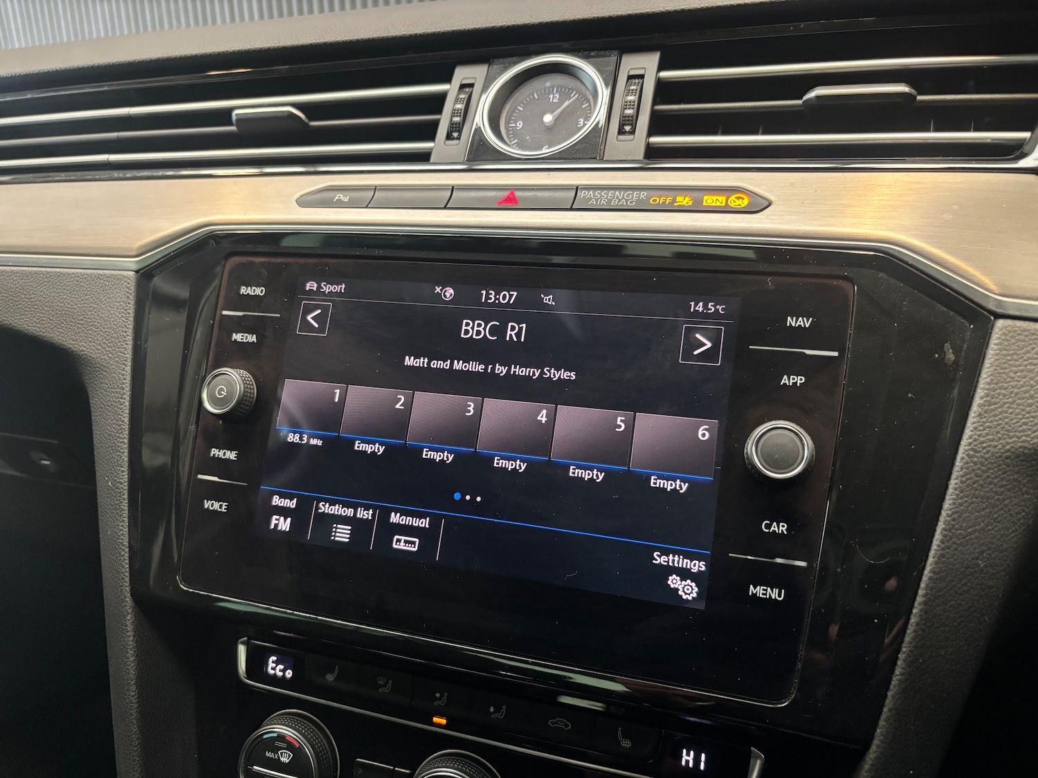 Used Volkswagen Passat 2017 for sale - 76716424: Photo 32