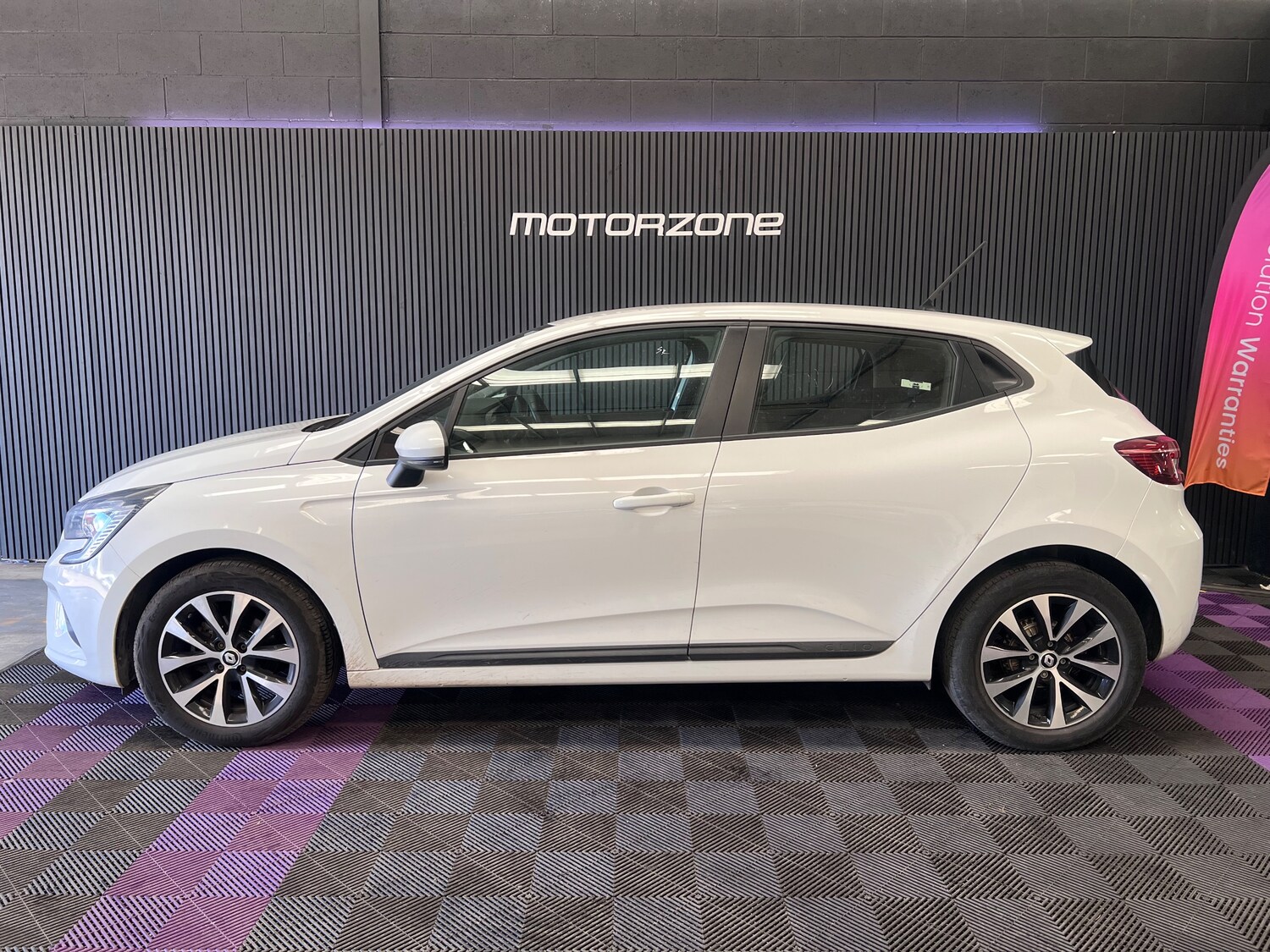 Used Renault Clio for sale - 77878634: Photo 15