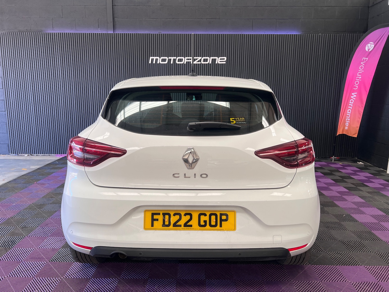 Used Renault Clio for sale - 77878634: Photo 24