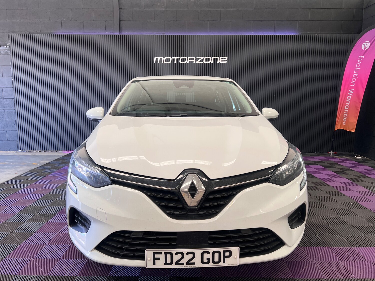 Used Renault Clio for sale - 77878634: Photo 9