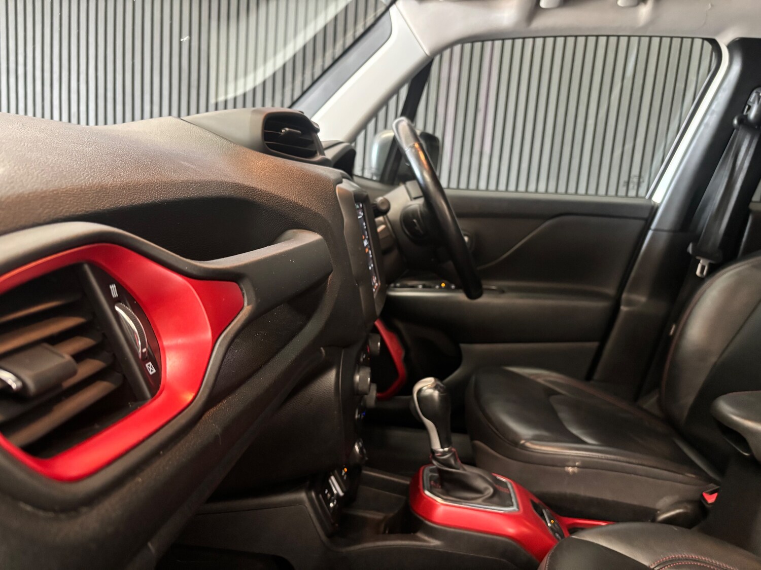 Used Jeep Renegade for sale - 77570933: Photo 29