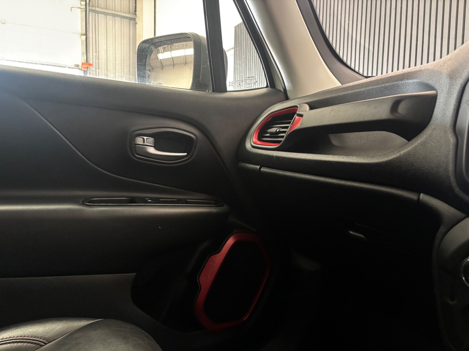 Used Jeep Renegade for sale - 77570933: Photo 34
