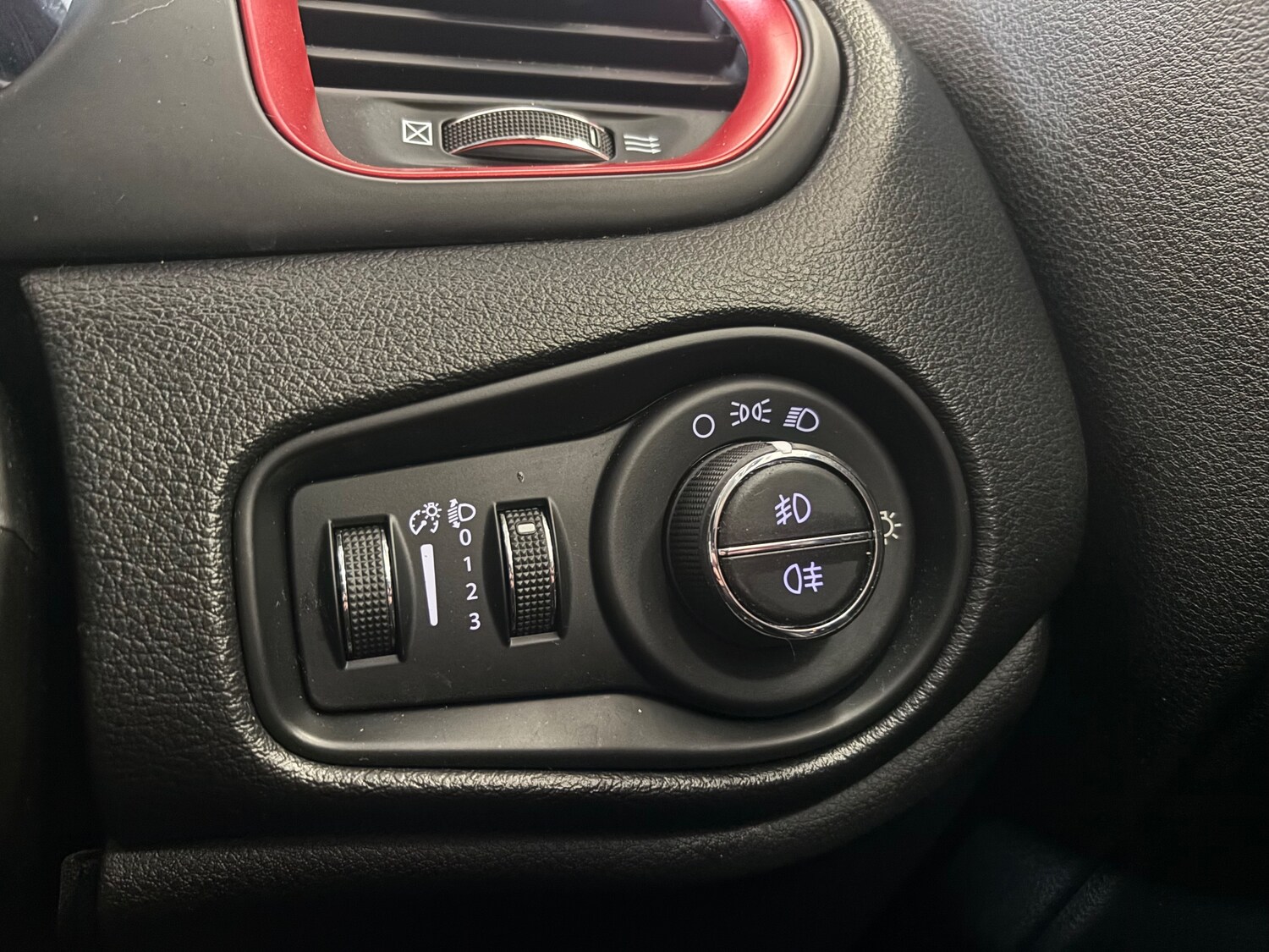 Used Jeep Renegade for sale - 77570933: Photo 50