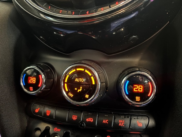 Used MINI Hatch 2018 for sale - 76198140: Photo 28