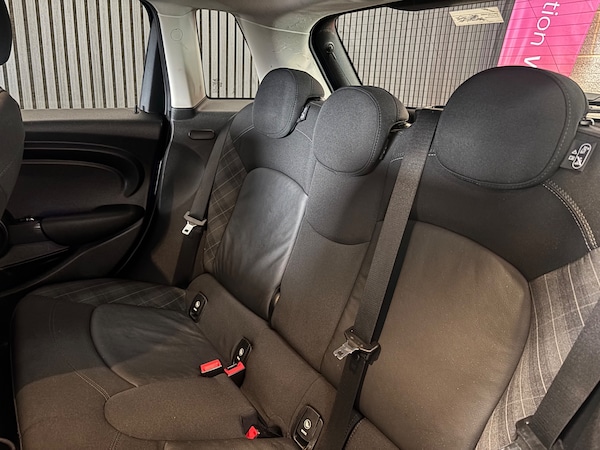Used MINI Hatch 2018 for sale - 76198140: Photo 33