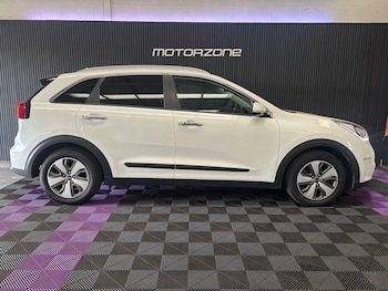 Used Kia Niro 2017 for sale - 76236913: Photo 2