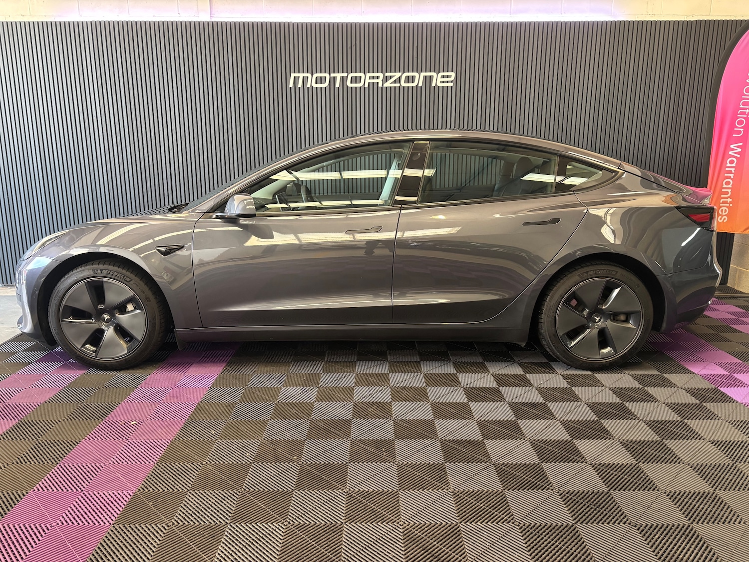 Used Tesla Model 3 2021 for sale - 76717615: Photo 16