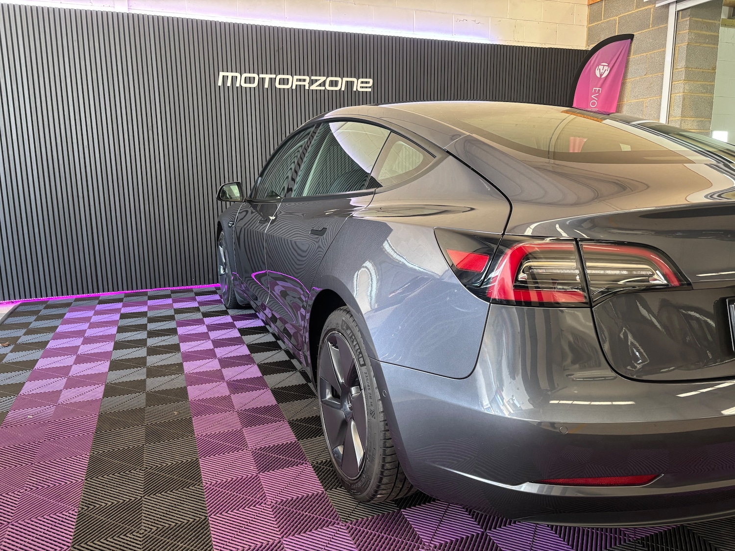 Used Tesla Model 3 2021 for sale - 76717615: Photo 18