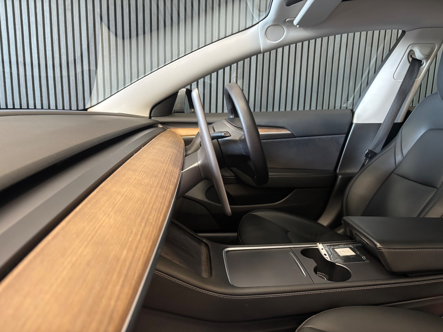 Used Tesla Model 3 2021 for sale - 76717615: Photo 32