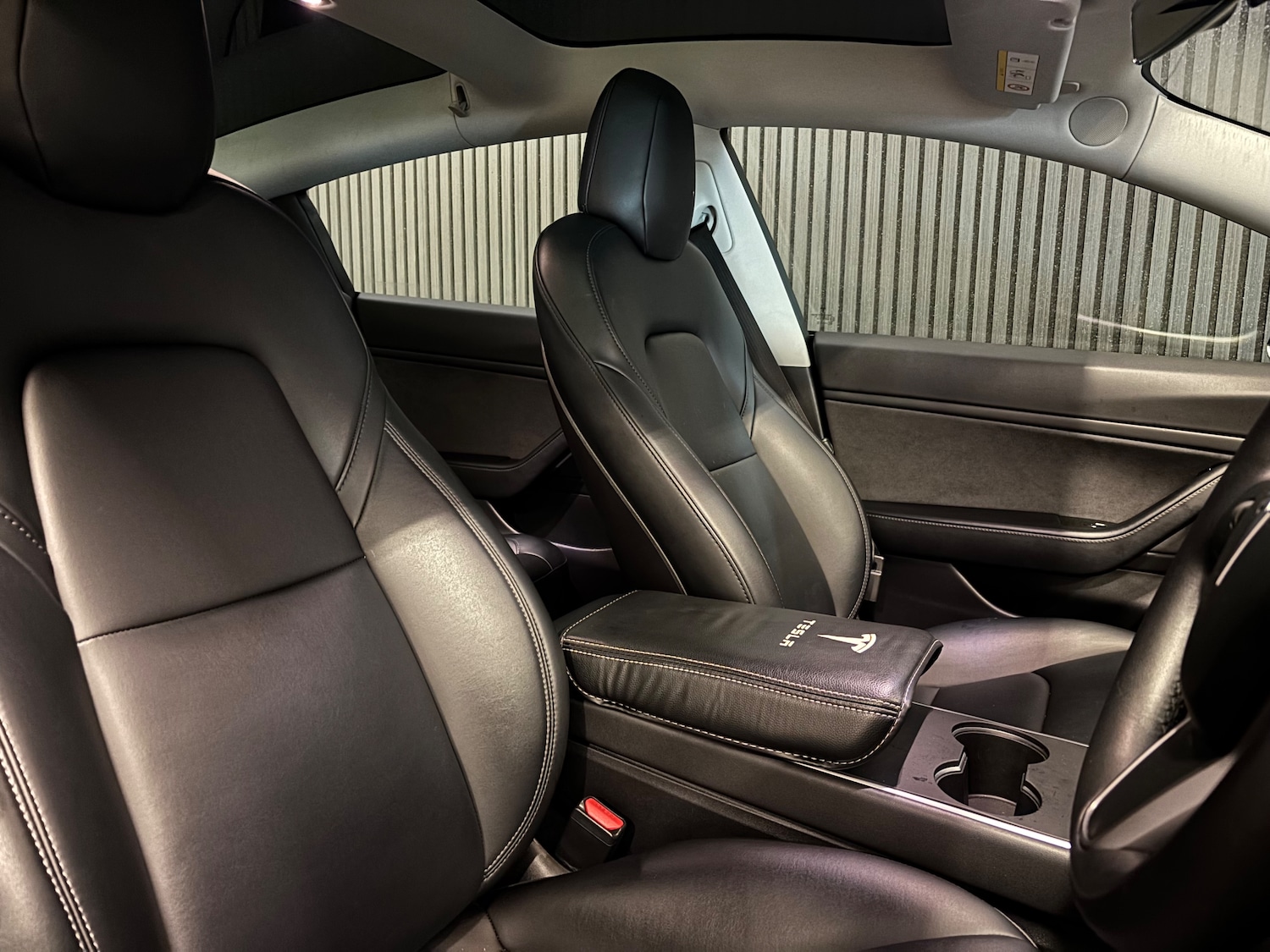 Used Tesla Model 3 2020 for sale - 76845419: Photo 19