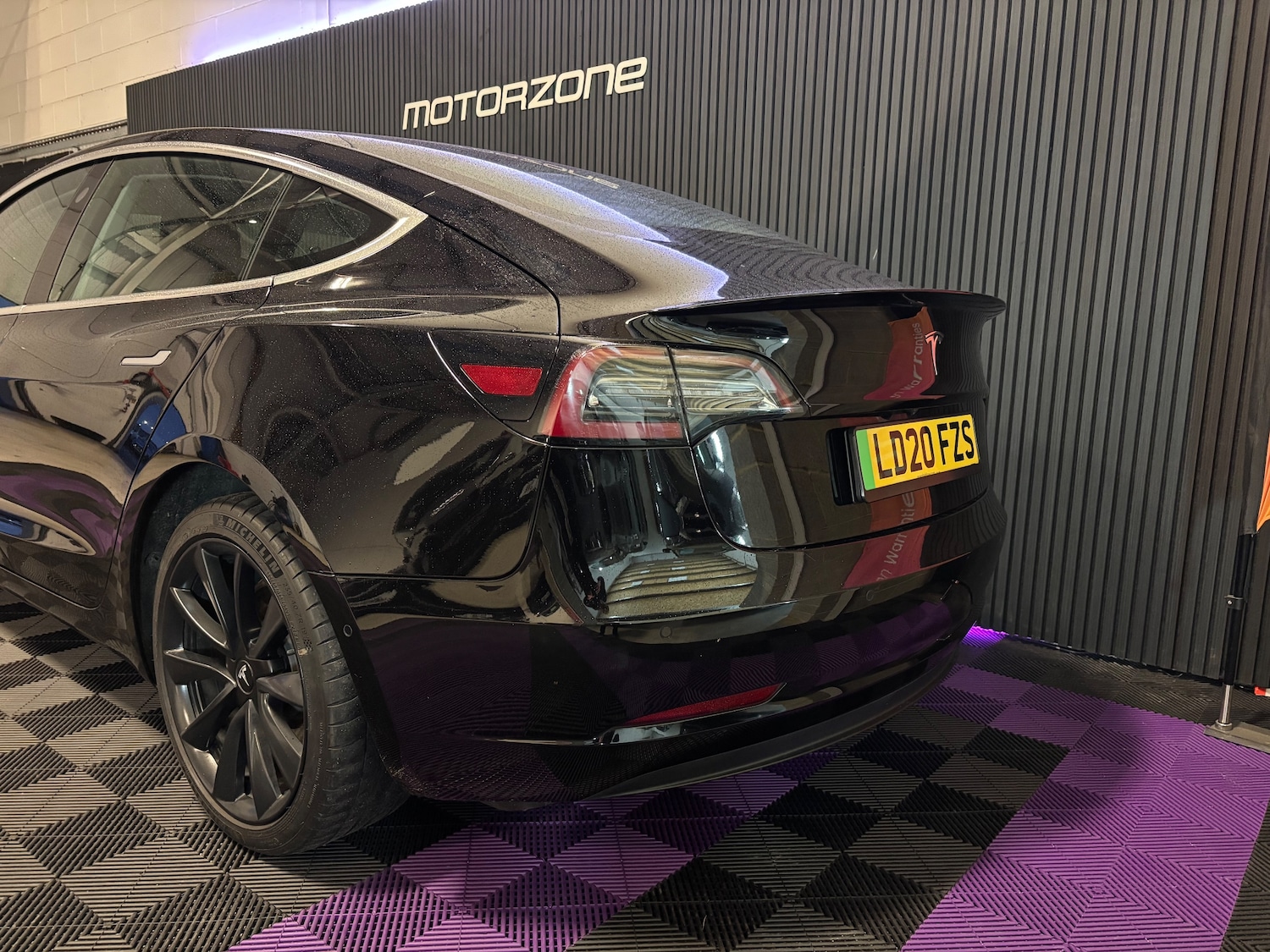 Used Tesla Model 3 2020 for sale - 76845419: Photo 4