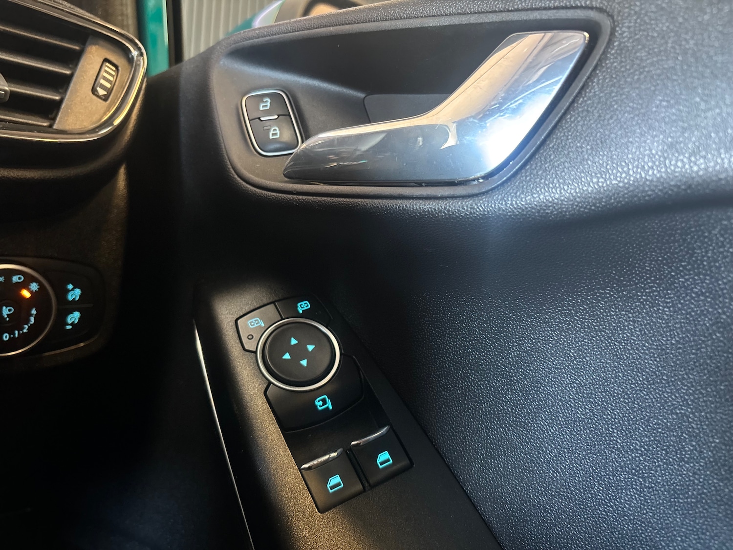 Used Ford Fiesta 2018 for sale - 76273781: Photo 49