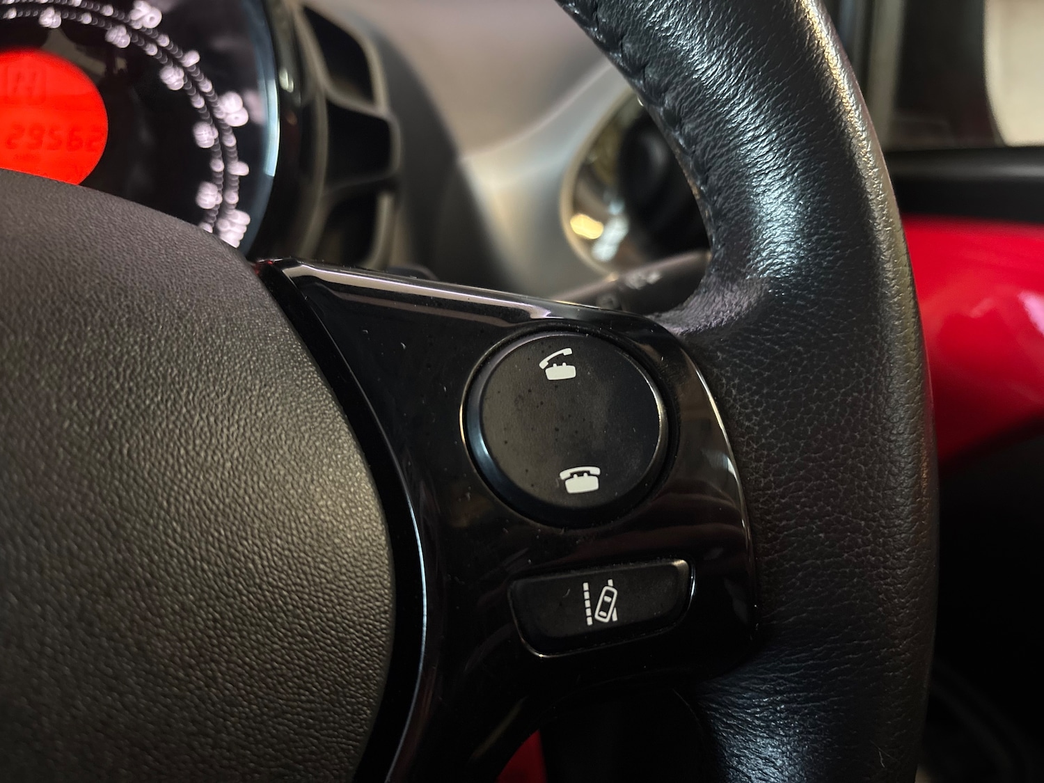 Used Toyota AYGO 2022 for sale - 76896418: Photo 35