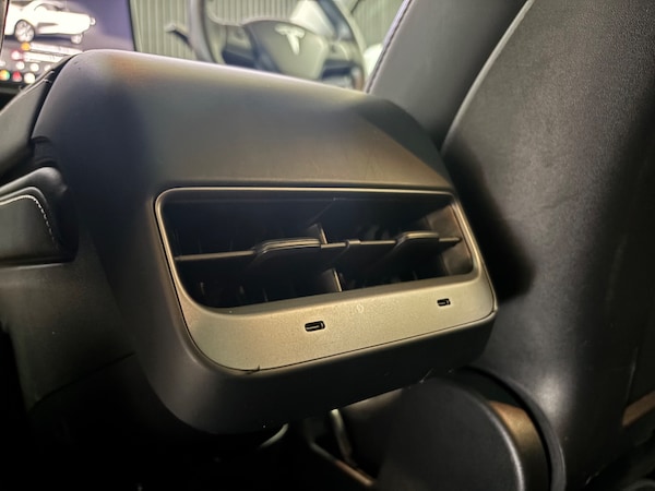 Used Tesla Model Y 2022 for sale - 76134018: Photo 31