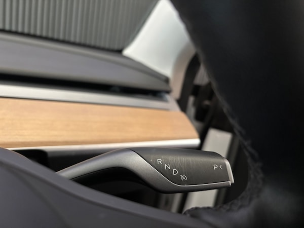 Used Tesla Model Y 2022 for sale - 76134018: Photo 44