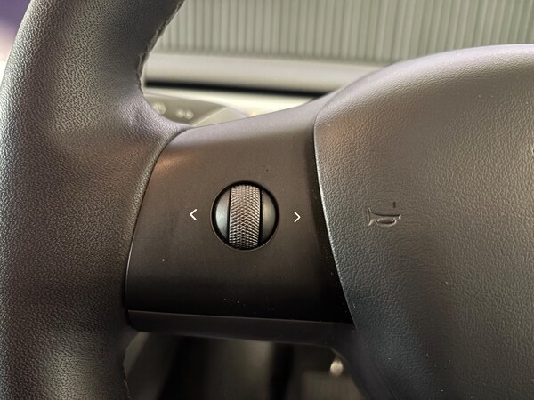 Used Tesla Model Y 2022 for sale - 76134018: Photo 60