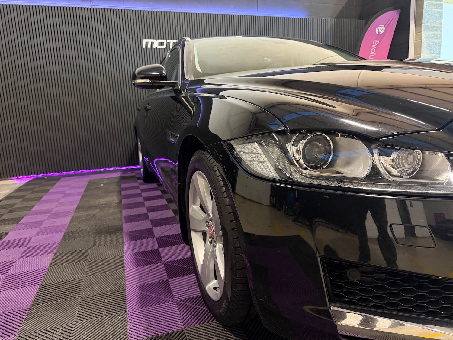 Used Jaguar XF for sale - 77520102: Photo 24