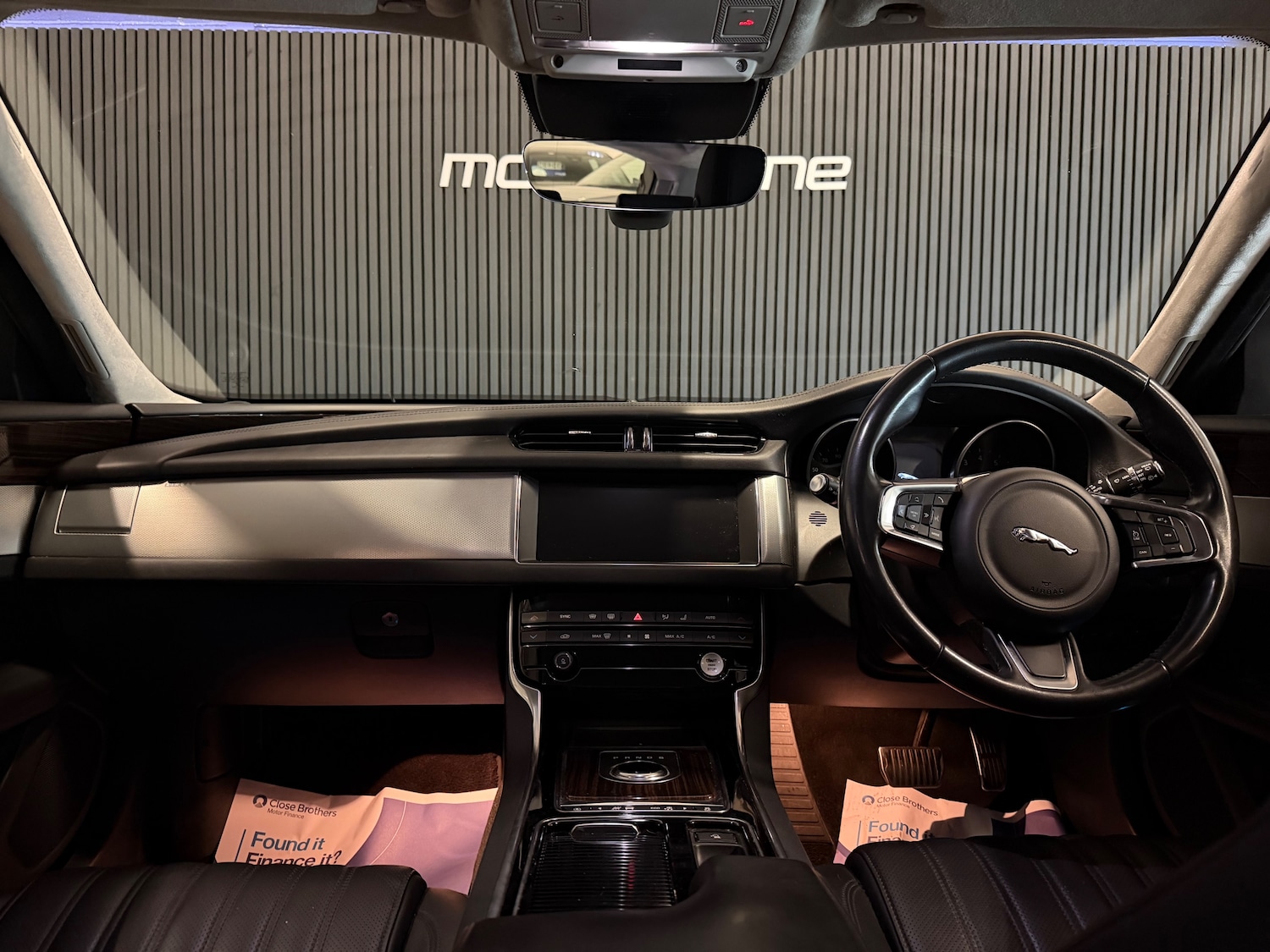 Used Jaguar XF for sale - 77520102: Photo 32