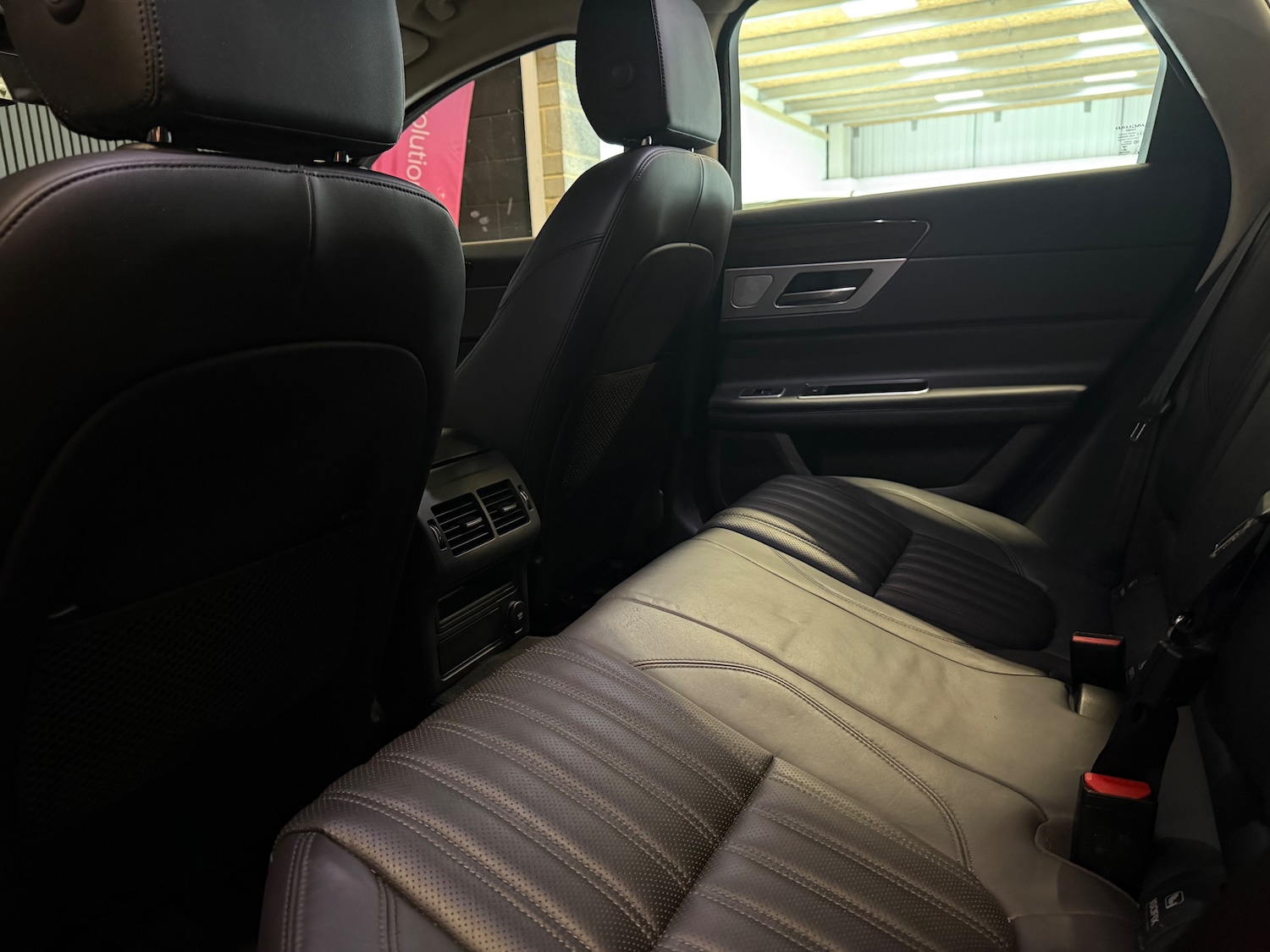 Used Jaguar XF for sale - 77520102: Photo 40