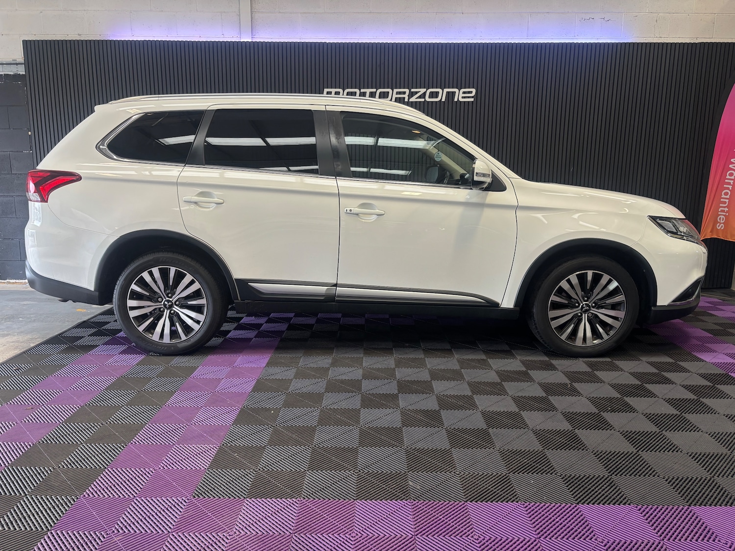 Used Mitsubishi Outlander 2018 for sale - 76422570: Photo 11
