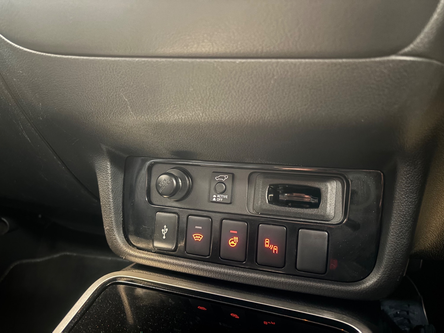 Used Mitsubishi Outlander 2018 for sale - 76422570: Photo 23