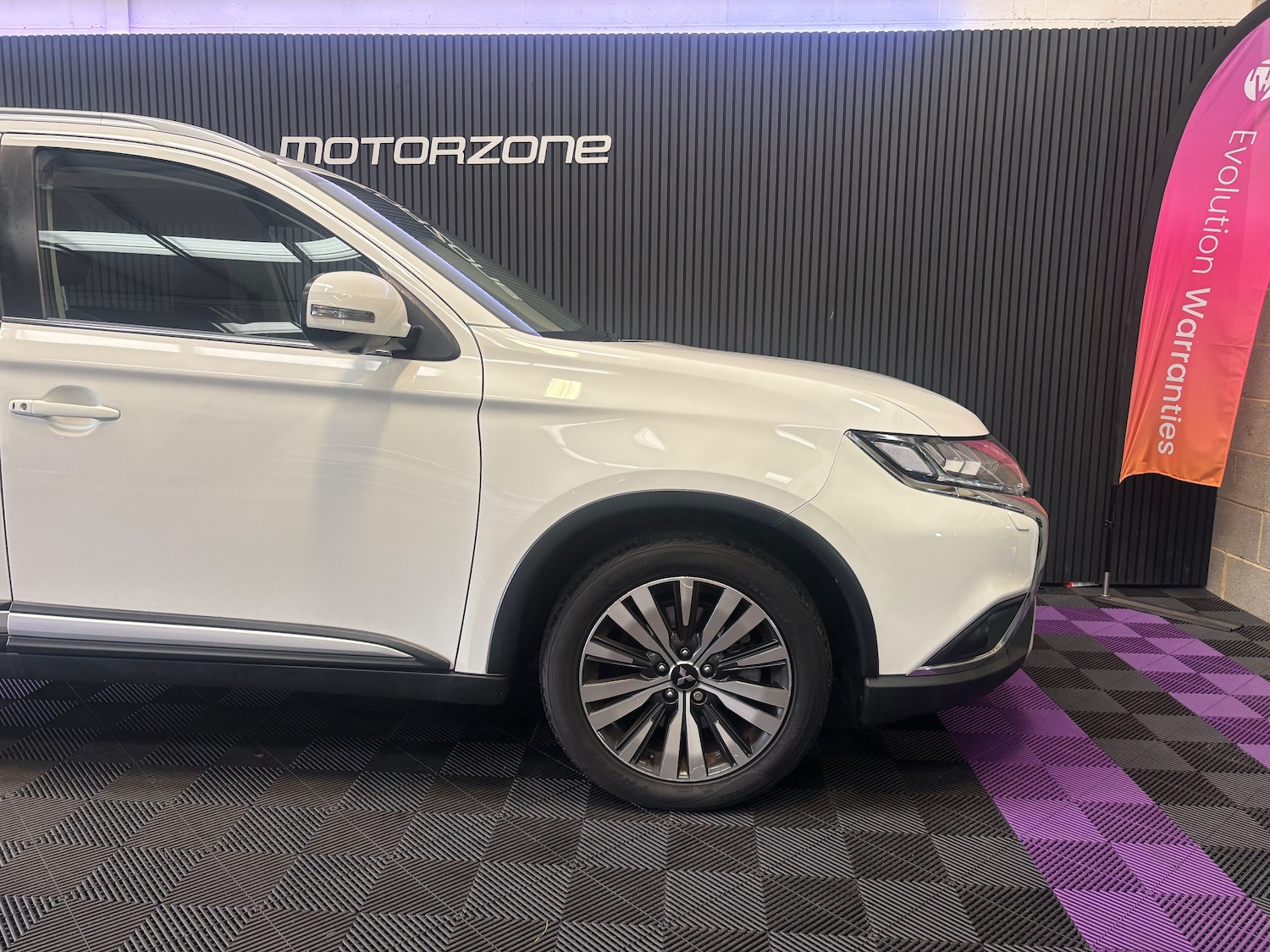 Used Mitsubishi Outlander 2018 for sale - 76422570: Photo 33