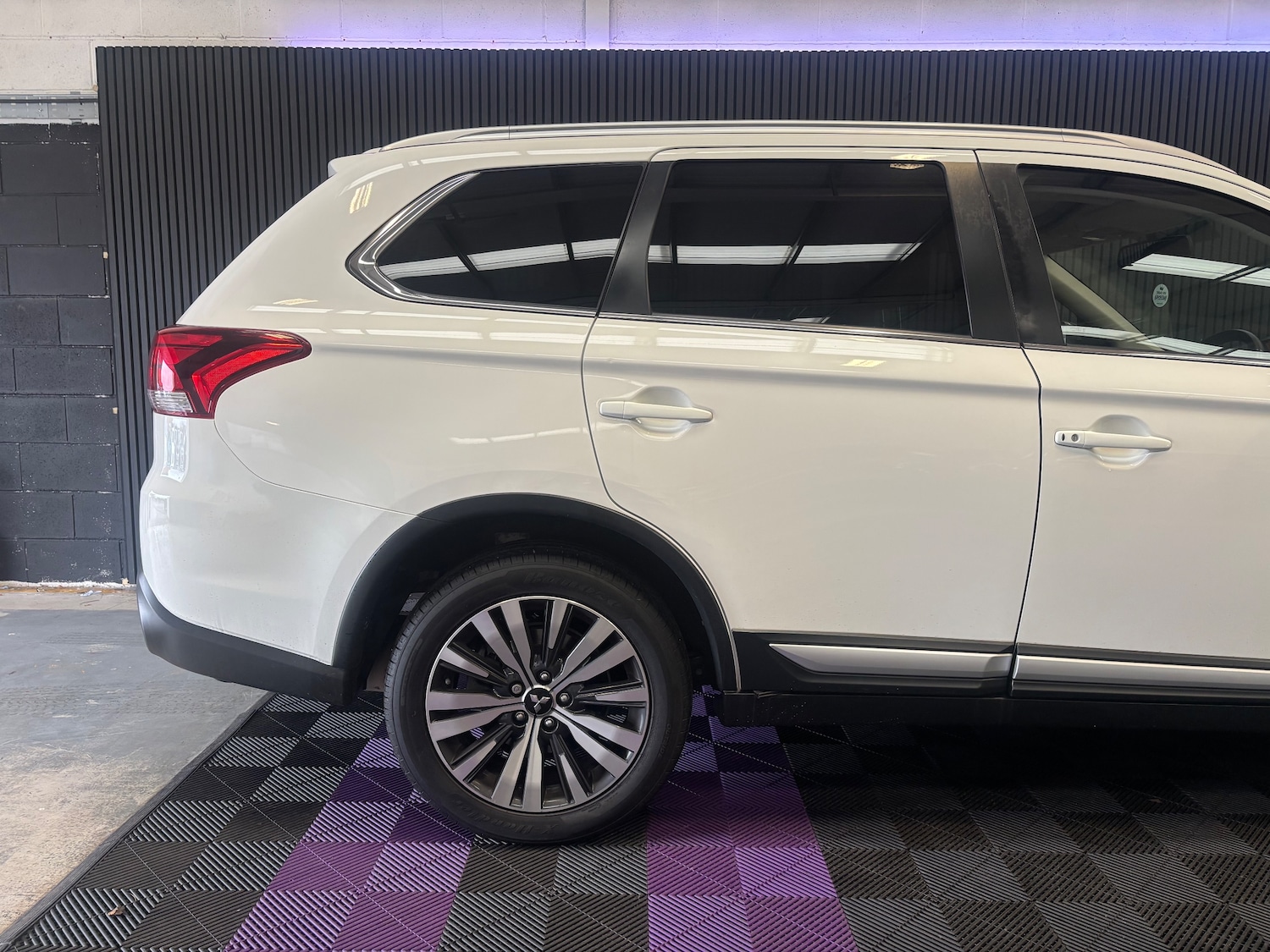 Used Mitsubishi Outlander 2018 for sale - 76422570: Photo 34