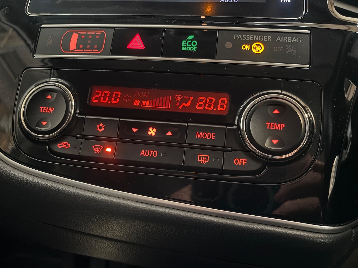 Used Mitsubishi Outlander 2018 for sale - 76422570: Photo 50