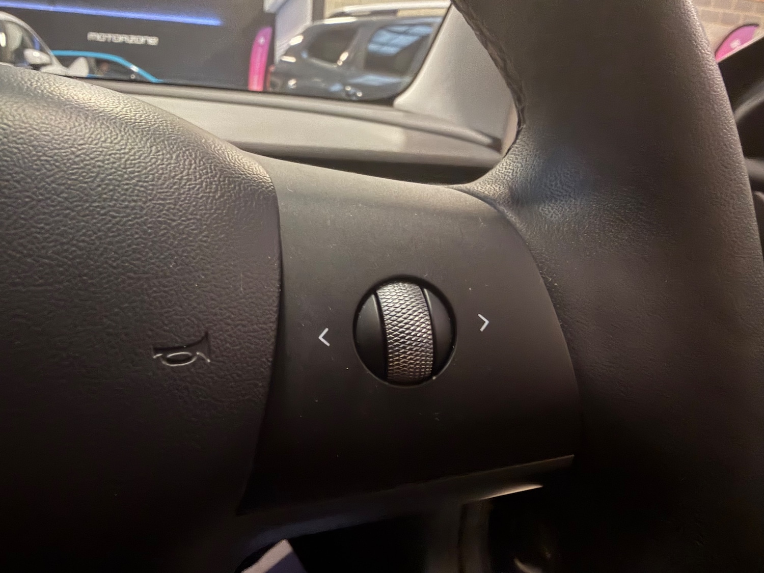 Used Tesla Model 3 2021 for sale - 77382116: Photo 26