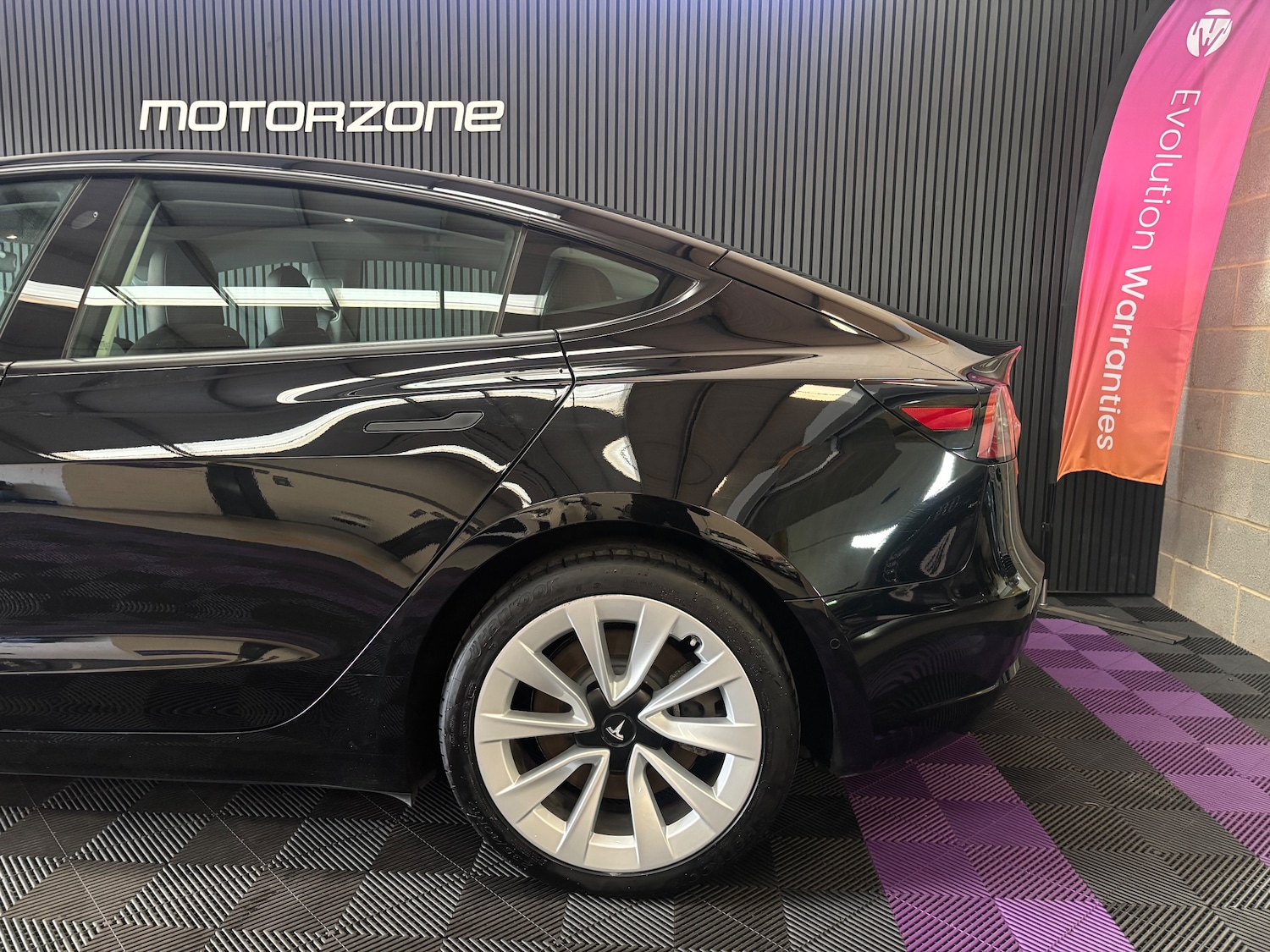 Used Tesla Model 3 2021 for sale - 76395597: Photo 4