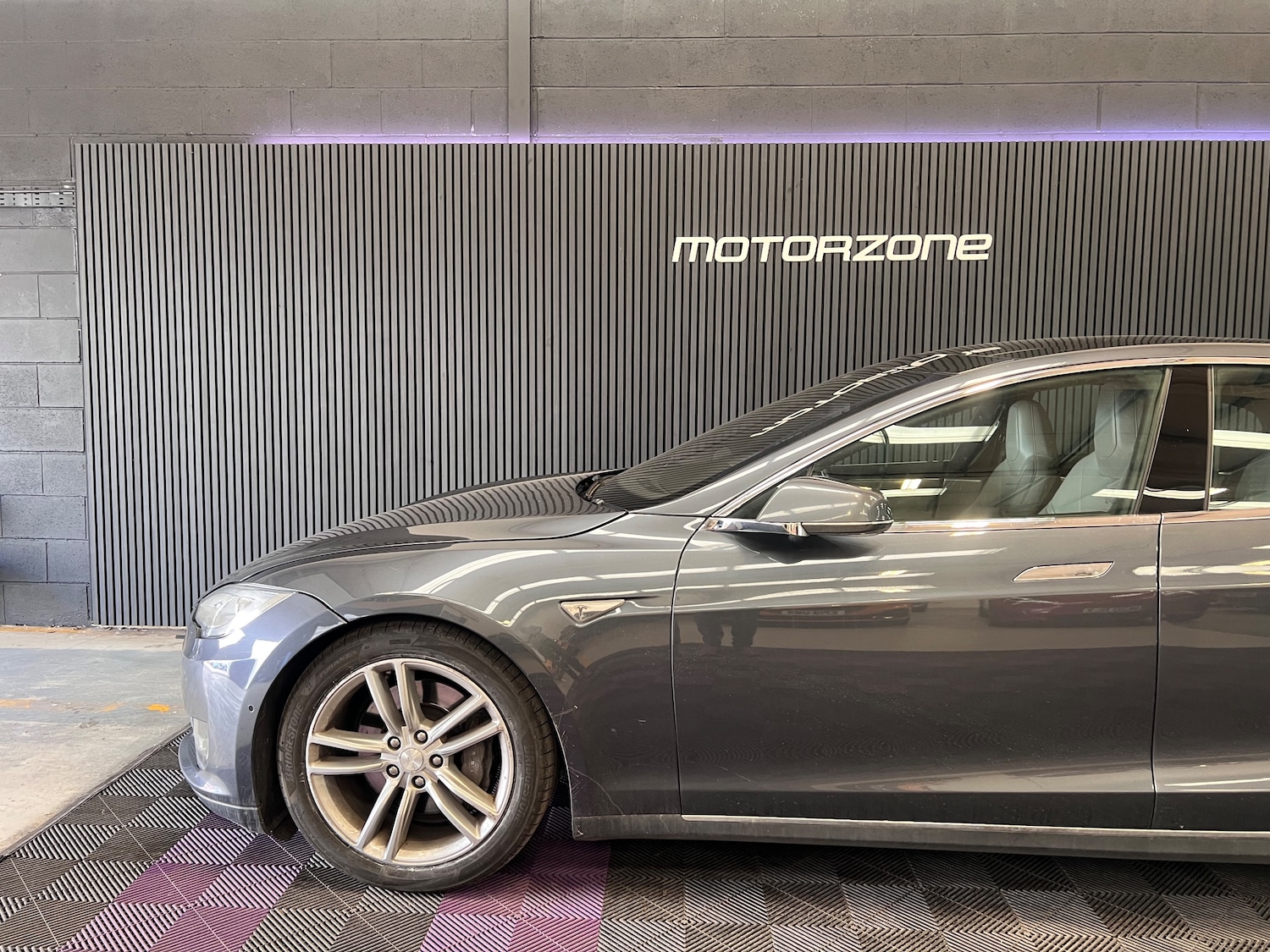 Used Tesla Model S 2015 for sale - 78124847: Photo 16