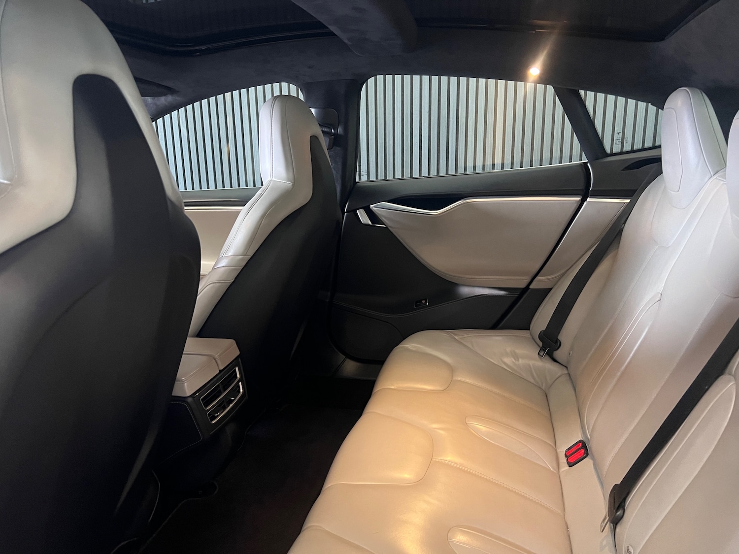 Used Tesla Model S 2015 for sale - 78124847: Photo 19