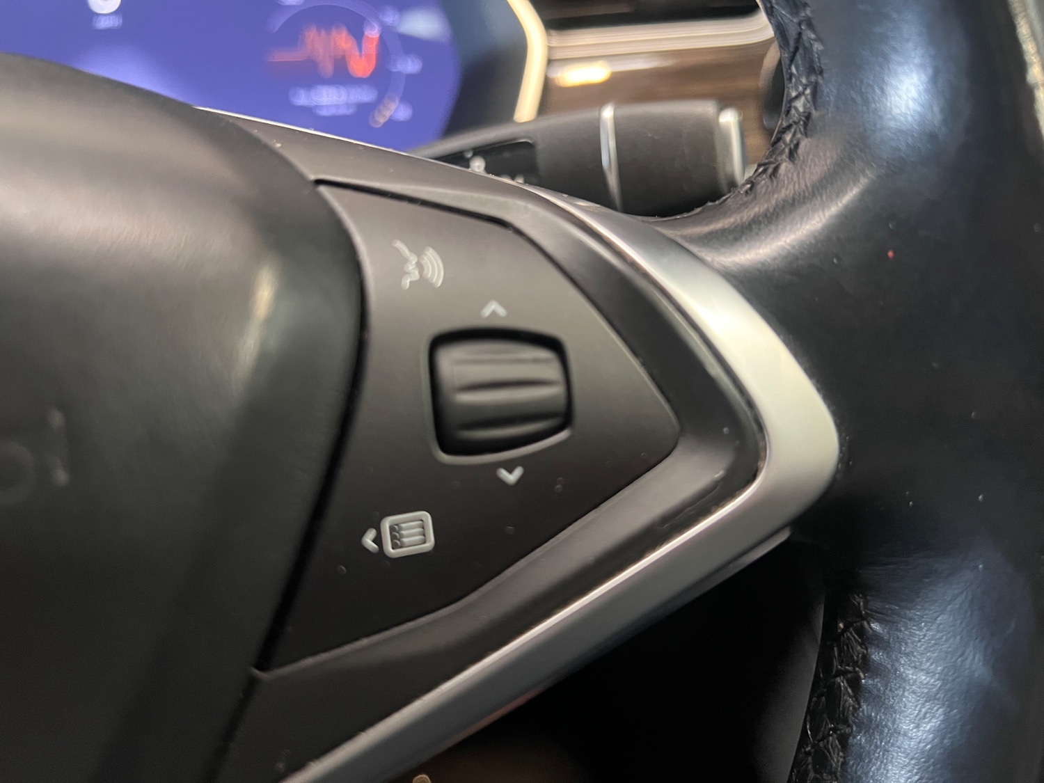 Used Tesla Model S 2015 for sale - 78124847: Photo 31