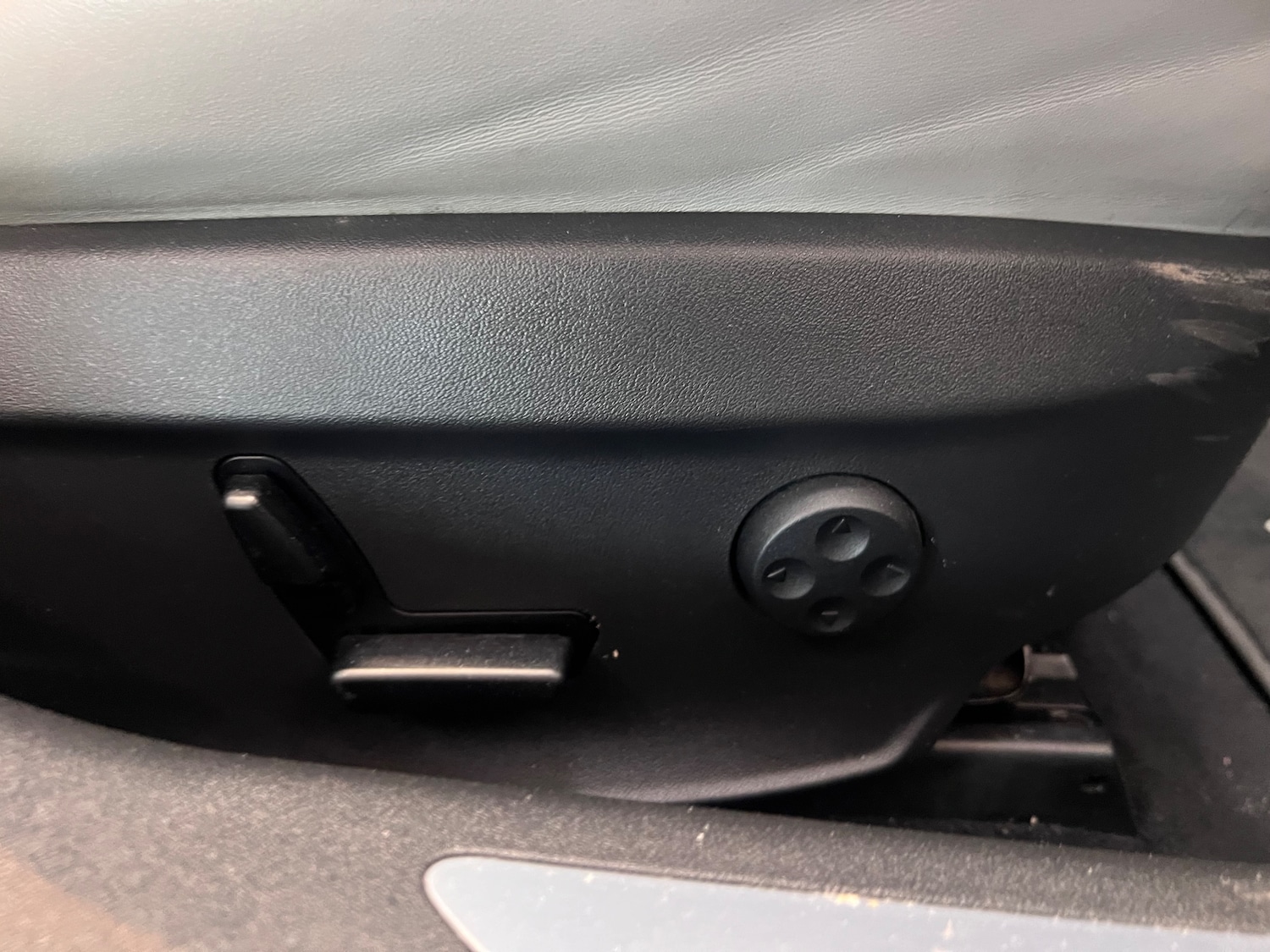 Used Tesla Model S 2015 for sale - 78124847: Photo 36