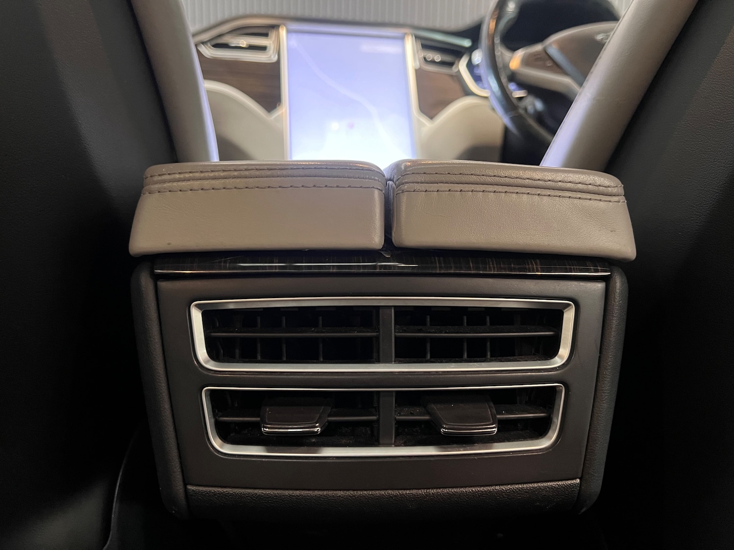 Used Tesla Model S 2015 for sale - 78124847: Photo 38