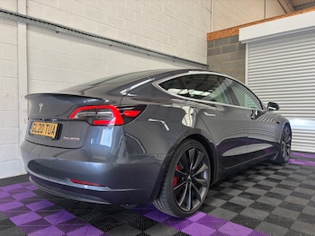 Used Tesla Model 3 2020 for sale - 75428398: Photo