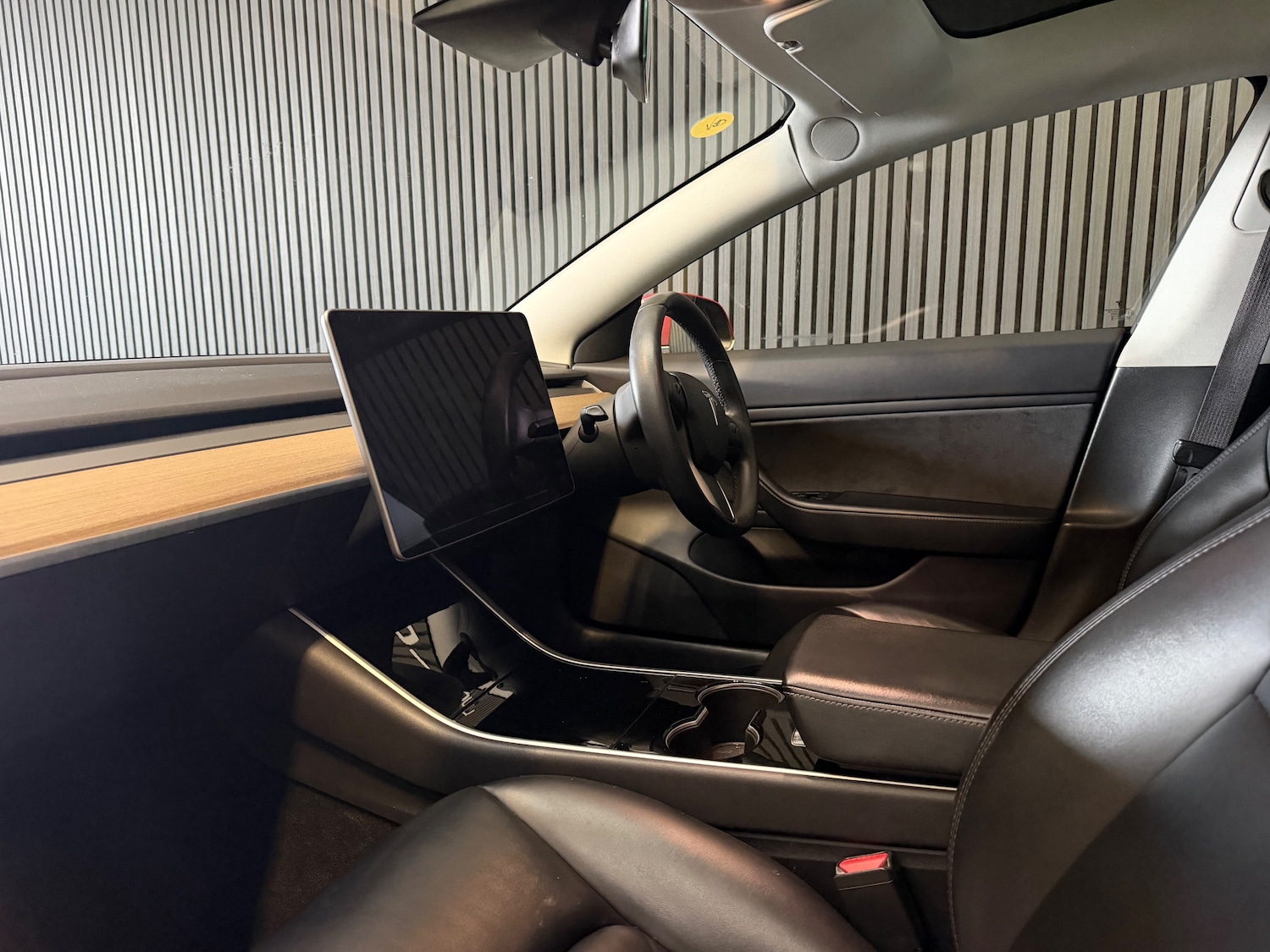 Used Tesla Model 3 2019 for sale - 77493770: Photo 3