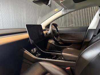 Used Tesla Model 3 2019 for sale - 77493770: Photo