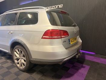 Used Volkswagen Passat 2013 for sale - 79138076: Photo
